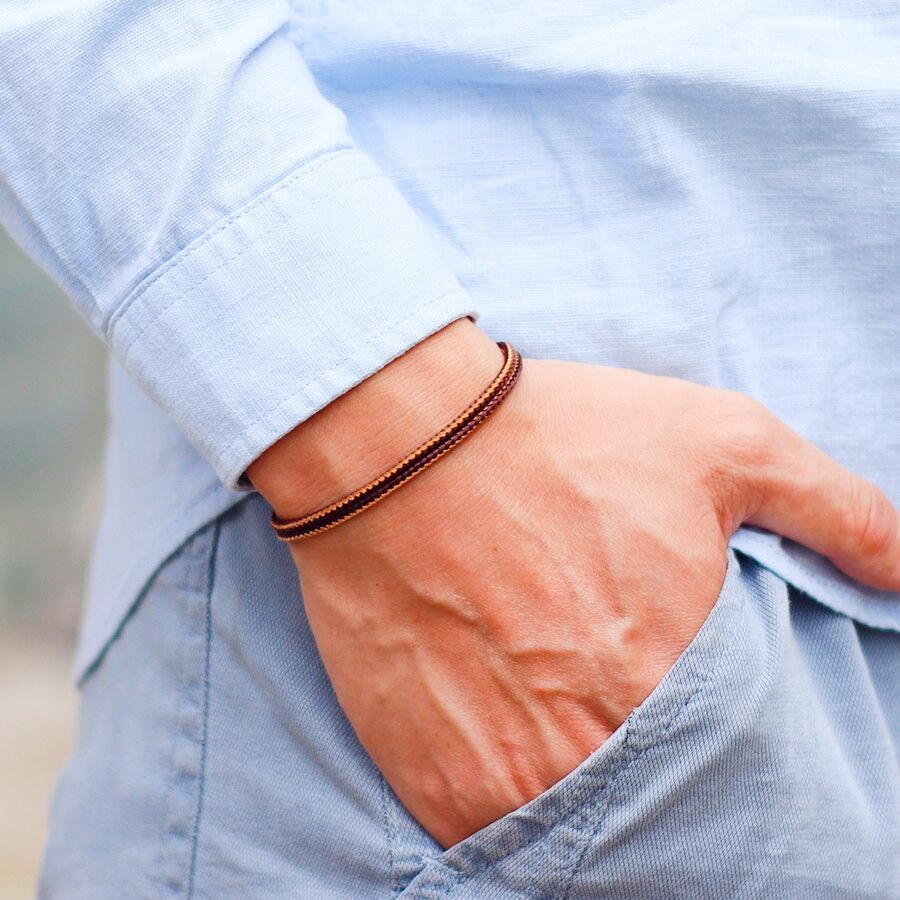 Paracord Bracelet - 男性用のユニークなブレスレット,ハンドアクセサリー,アウトドア用品,クールなバイカー,コード,手作り,調節可能,ストリング,オートバイ
