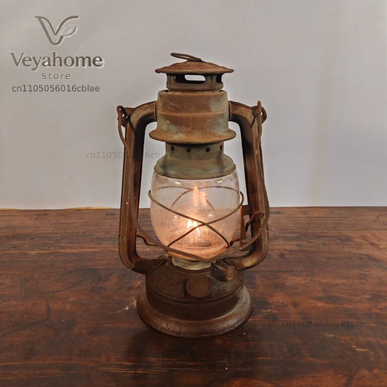 Outdoor Camping Exhibition - 古い馬灯、屋外キャンプ用、ポータブルランプ、古物、レトロで懐かしい民俗博物館展示装飾