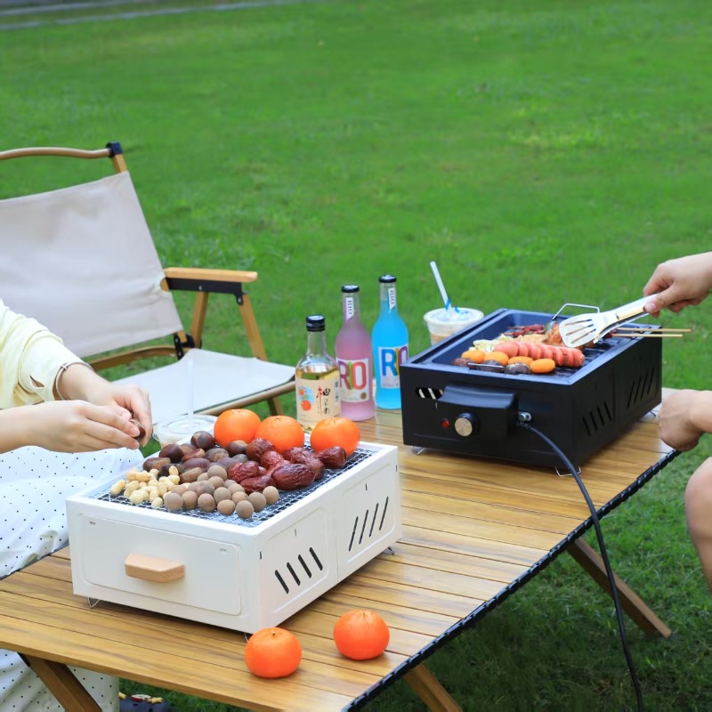 持ち運び可能な炭火焼きグリル。正方形の構造で、屋外でのキャン - Outdoor Camping Grill のレビューと価格