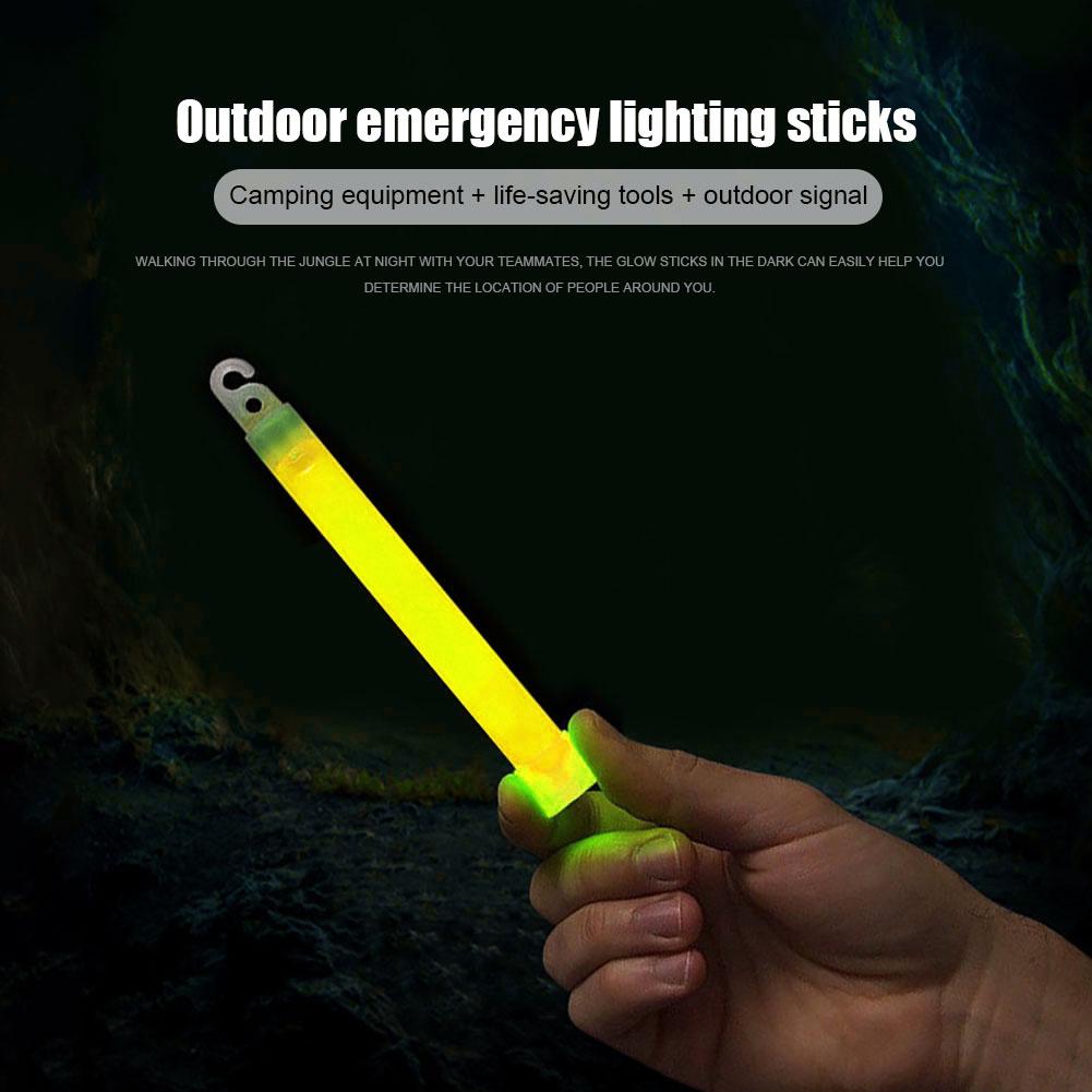 1～50個入り、6インチの軍用グレードの発光棒。フック付きで - Glow Sticks Survival のレビューと価格
